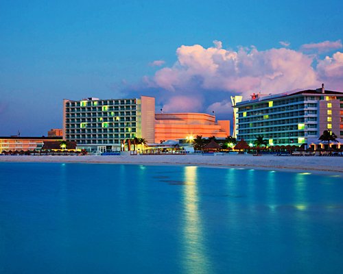 Krystal International Vacation Club Cancun Image