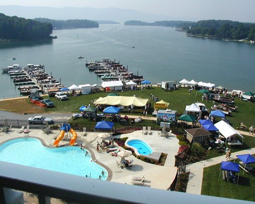 Smith Mountain Lake Vacation Rentals at Mariners Landing Resort