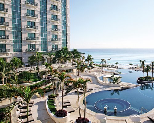 Sandos Cancun Lifestyle Resort - All Inclusive | Armed Forces Vacation Club